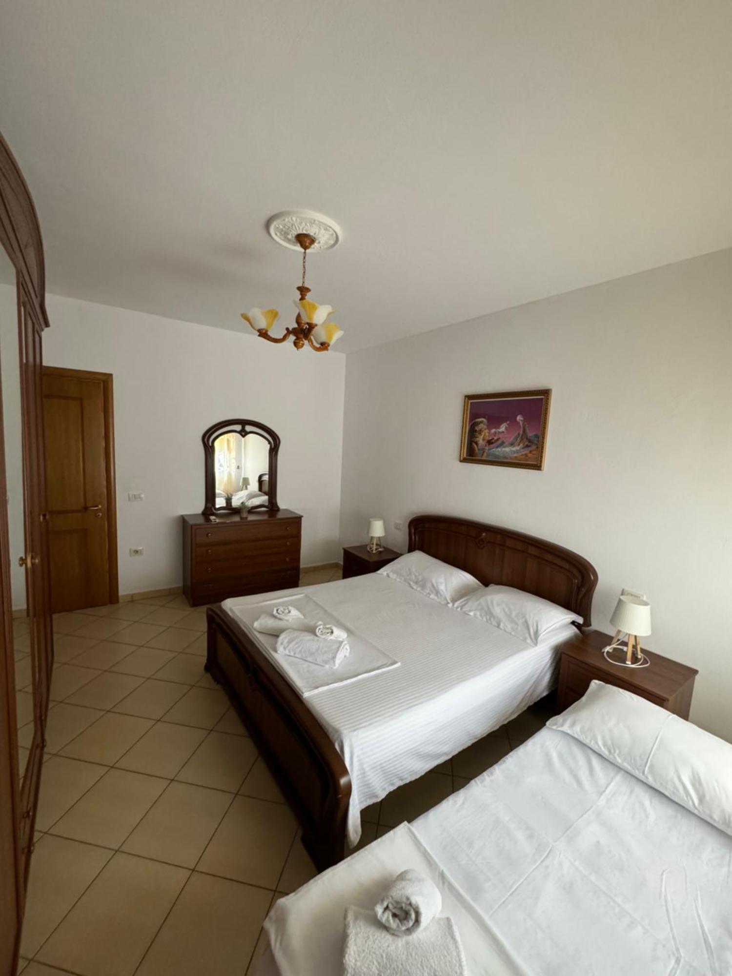 Blehami_Entire_Apartment Berat Eksteriør bilde